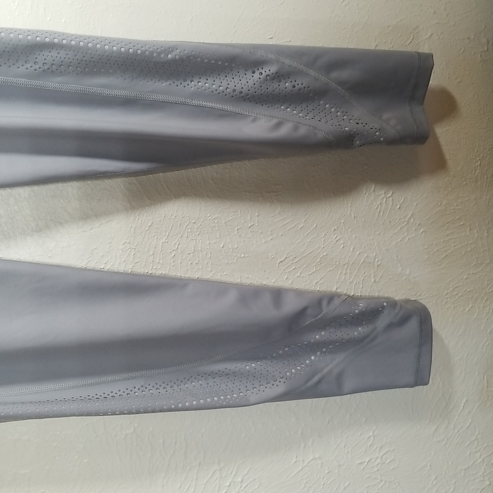 Victoria Sport Gray Workout leggings Size L - Picture 7 of 13